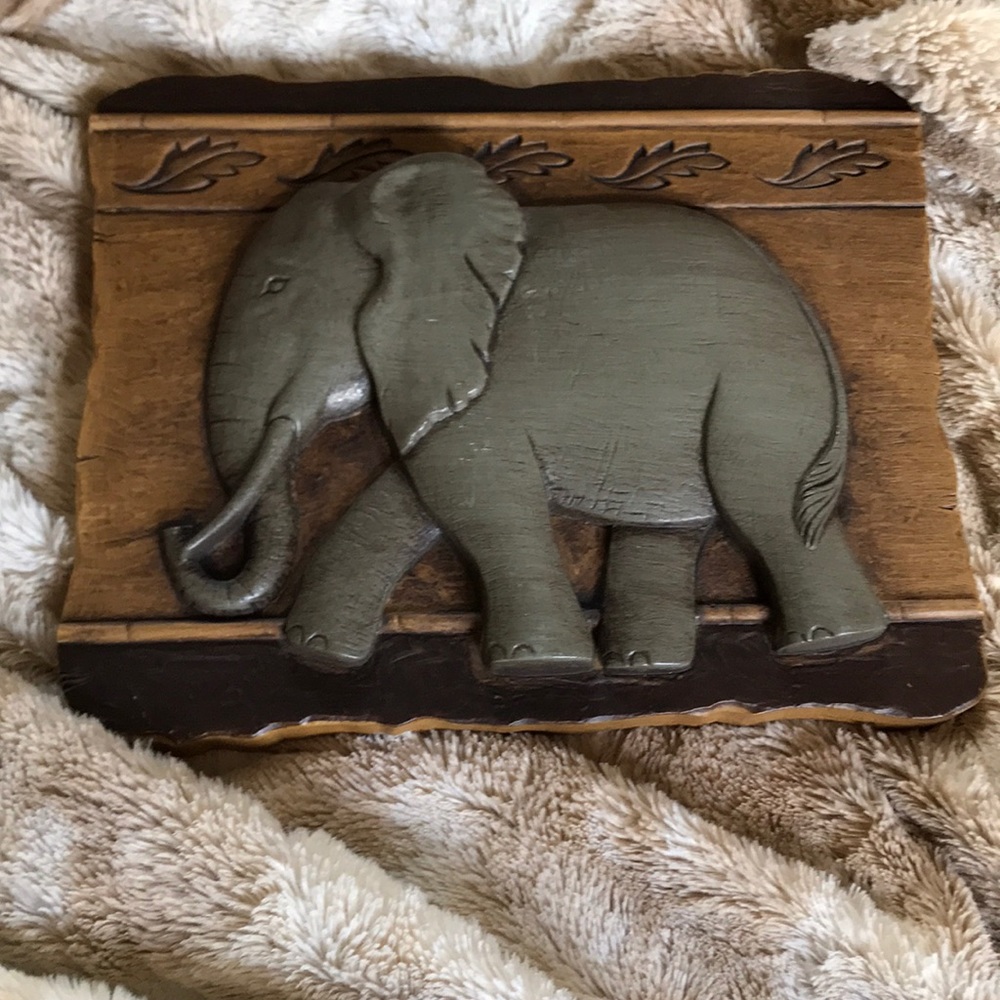 3D Elephant pictures - Picture 3 of 3